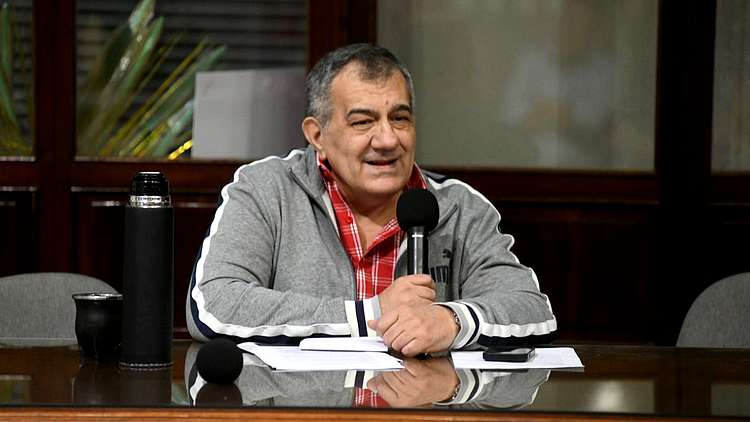 Cáceres quiere que el peronismo “unido” apoye a Cristina