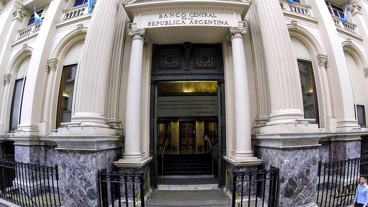 Golpe a los rendimientos de billeteras virtuales: el BCRA sube encajes