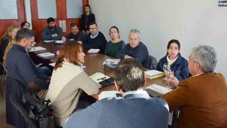 “Comida y sueldos no alcanzan y la salud mental está al límite en barrios populares”