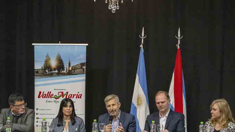 Frigerio: “En un contexto tan difícil, lo más importante es dar respuesta a los vecinos