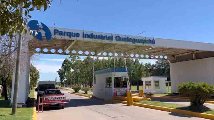 Tratamiento de efluentes: por orden de la Justicia Federal, allanan el Parque Industrial de Gualeguaychú