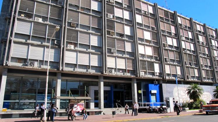 Agmer rechaza la reducción de cargos docentes en el CGE dispuesta por decreto