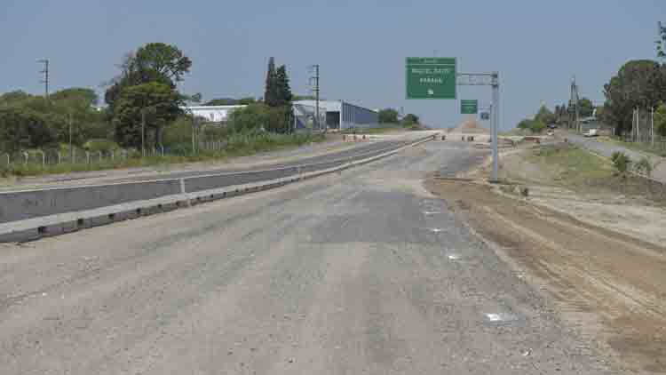 Municipalidad de Paraná reactiva obra de la Ruta 12 y busca mejorar acceso al Parque Industrial