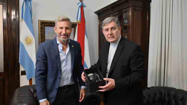 Frigerio recibió al nuevo arzobispo de Paraná: “Lo que necesita el pueblo es paz”