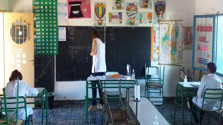 Educación pública: UCR Activa alertó que se encuentra “en riesgo real” y cuestionó “silencios cómplices”