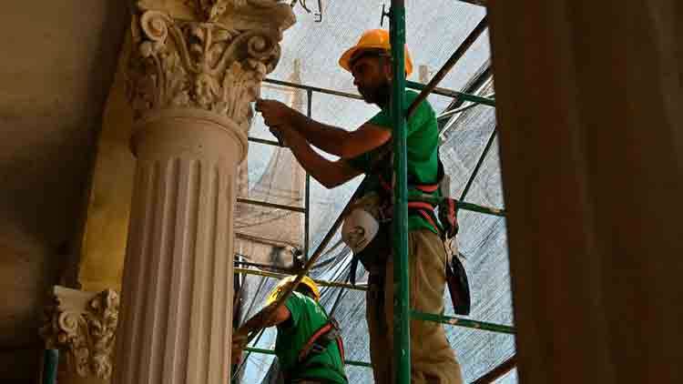 Paraná recupera el Palacio municipal con personal estatal formado en técnicas de restauración