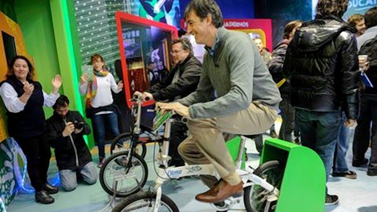 El Ministro de Educación Esteban Bullrich en Tecnópolis