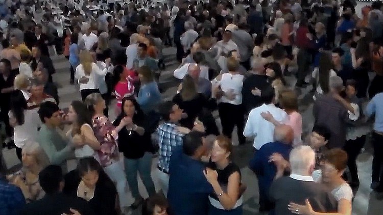 El “Gran Baile Alemán” fue habilitado por el Municipio de Crespo.