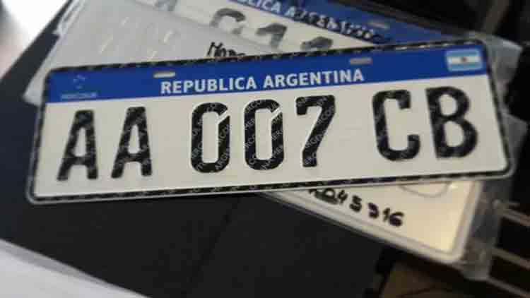 Adiós a las patentes provisorias: el Gobierno le puso fecha a la entrega de las chapas nuevas