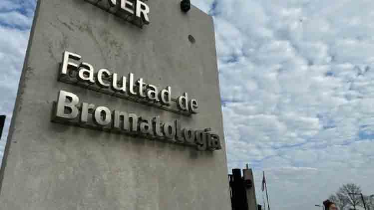 Educación en crisis: más de veinte docentes de la Facultad de Bromatología renunciaron a sus cargos