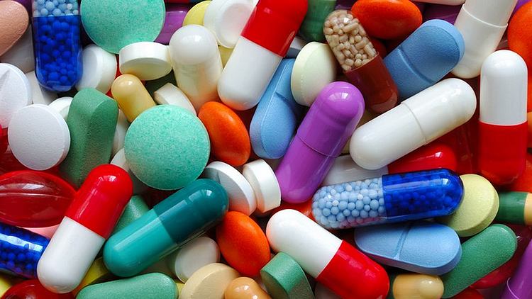 Advierten sobre el riesgo de que las personas mayores tomen demasiados medicamentos