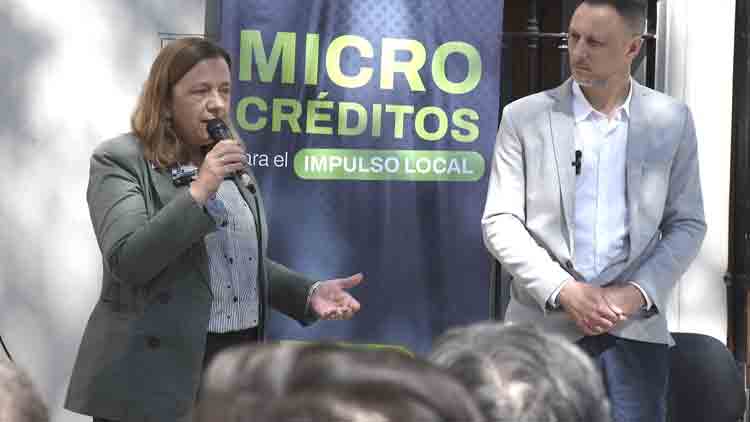 La provincia firmó convenios del programa Microcréditos para el Impulso Local