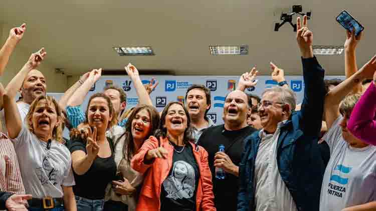 Elecciones: cinco gobernadores peronistas resistieron la ola violeta y se hicieron fuertes en sus provincias