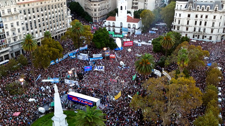 A horas de la Marcha Federal, Milei aplica otro recorte a universidades y profundiza el conflicto