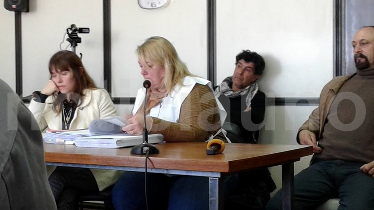 La maestra Mariela Leiva (denunciante) en la audiencia de este martes 